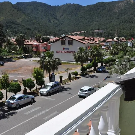 公寓式酒店 Truva Apart 3*