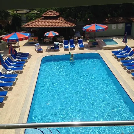 公寓式酒店 Truva Apart 3*