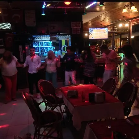 アパートホテル Truva Apart イチュメレール