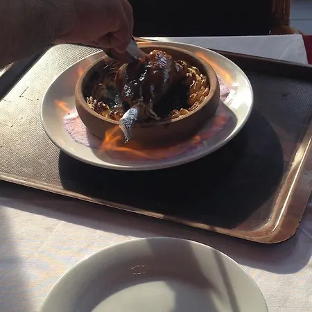 アパートホテル Truva Apart 3*